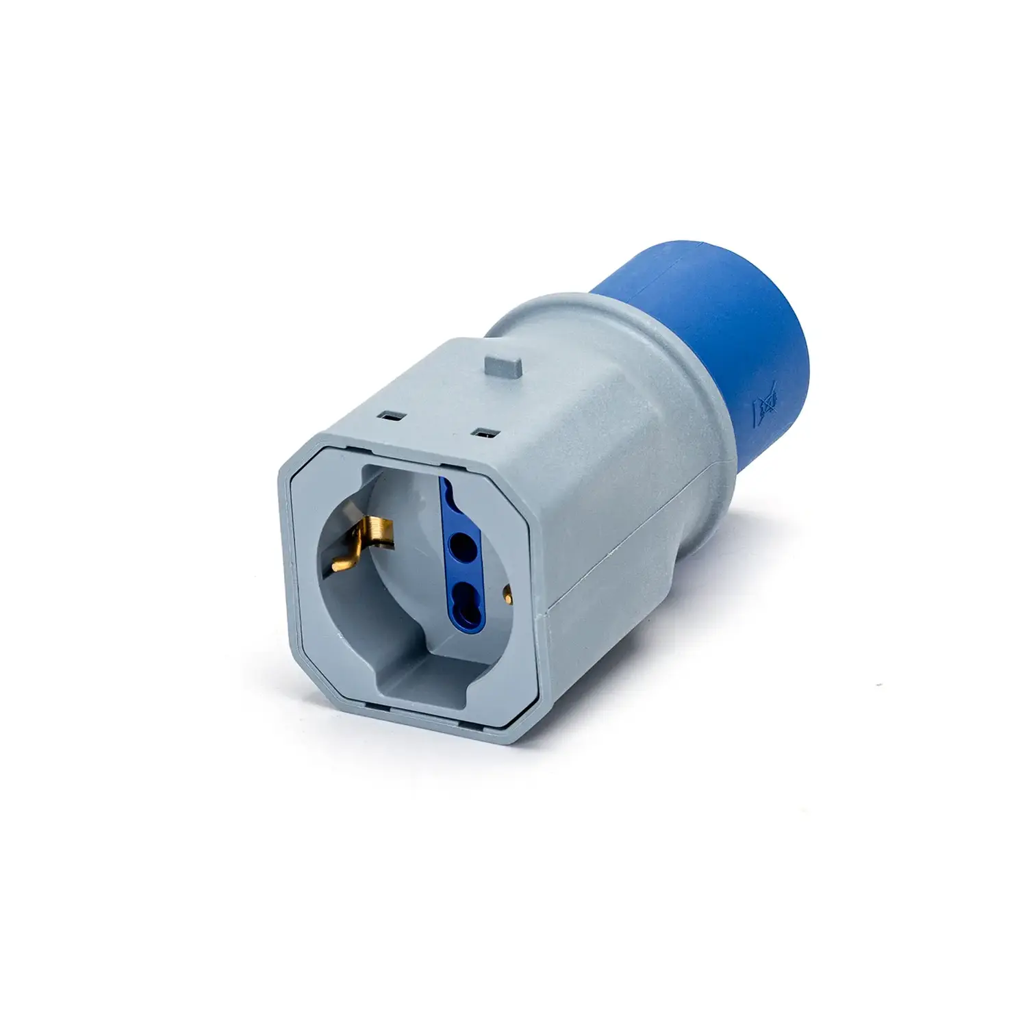 immagine del prodotto adattatore elettrico da spina industriale a presa schuko e bipasso
