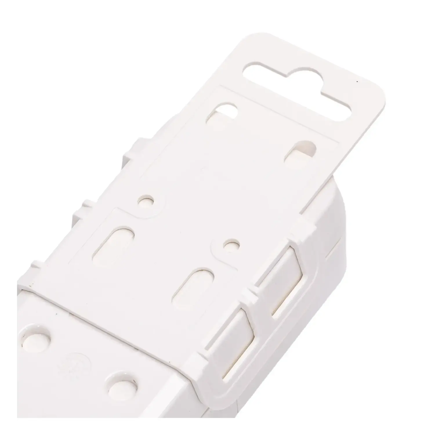 immagine Multipresa italiana a 6 prese, bianca (senza cavo) con interruttore