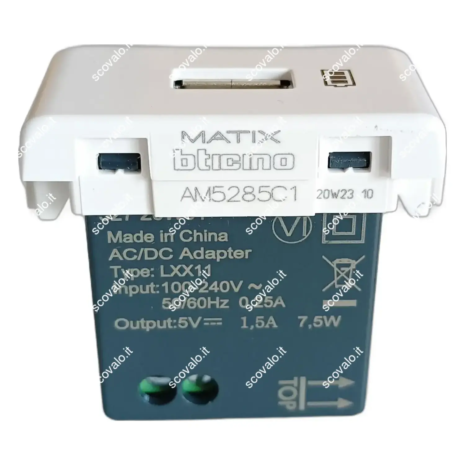 immagine originale bticino matix 5volt 1,5A ricarica presa usb