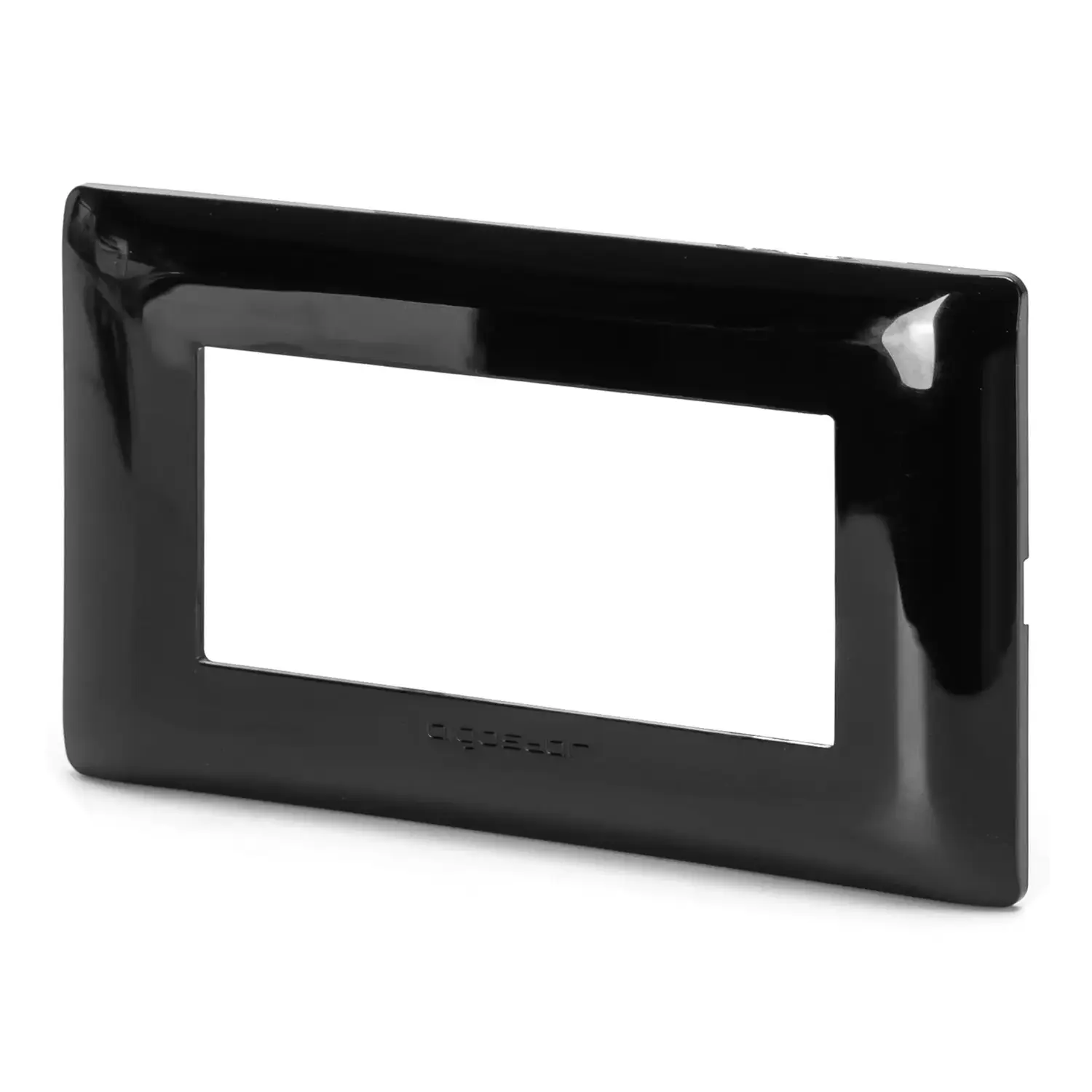 immagine del prodotto placca compatibile matix colore nero 4 fori