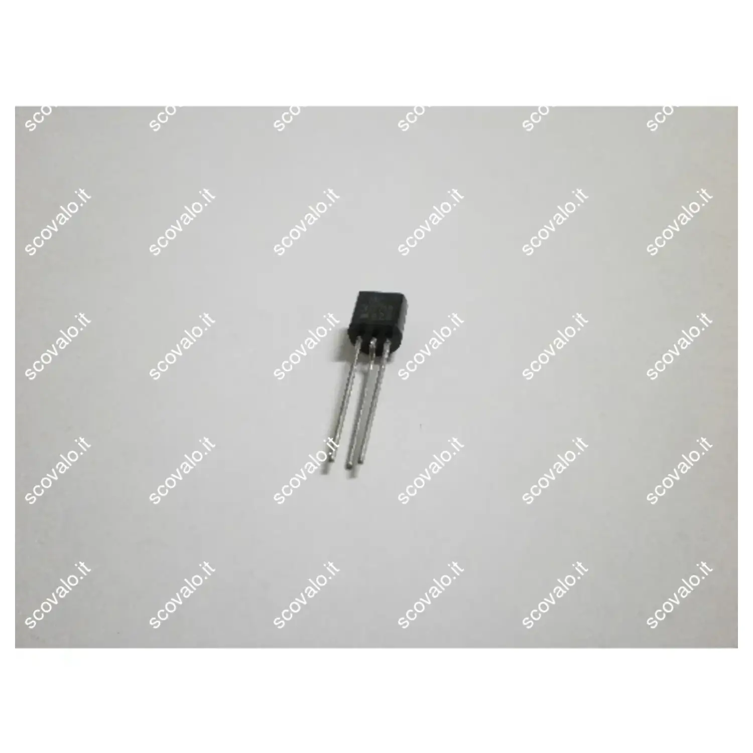 immagine transistor bc307=bc557 numero di pin 3